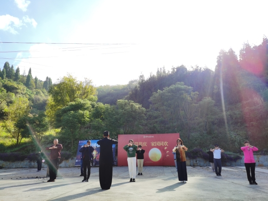 d932fed066ad0152e61fbf71b30321e_副本.jpg